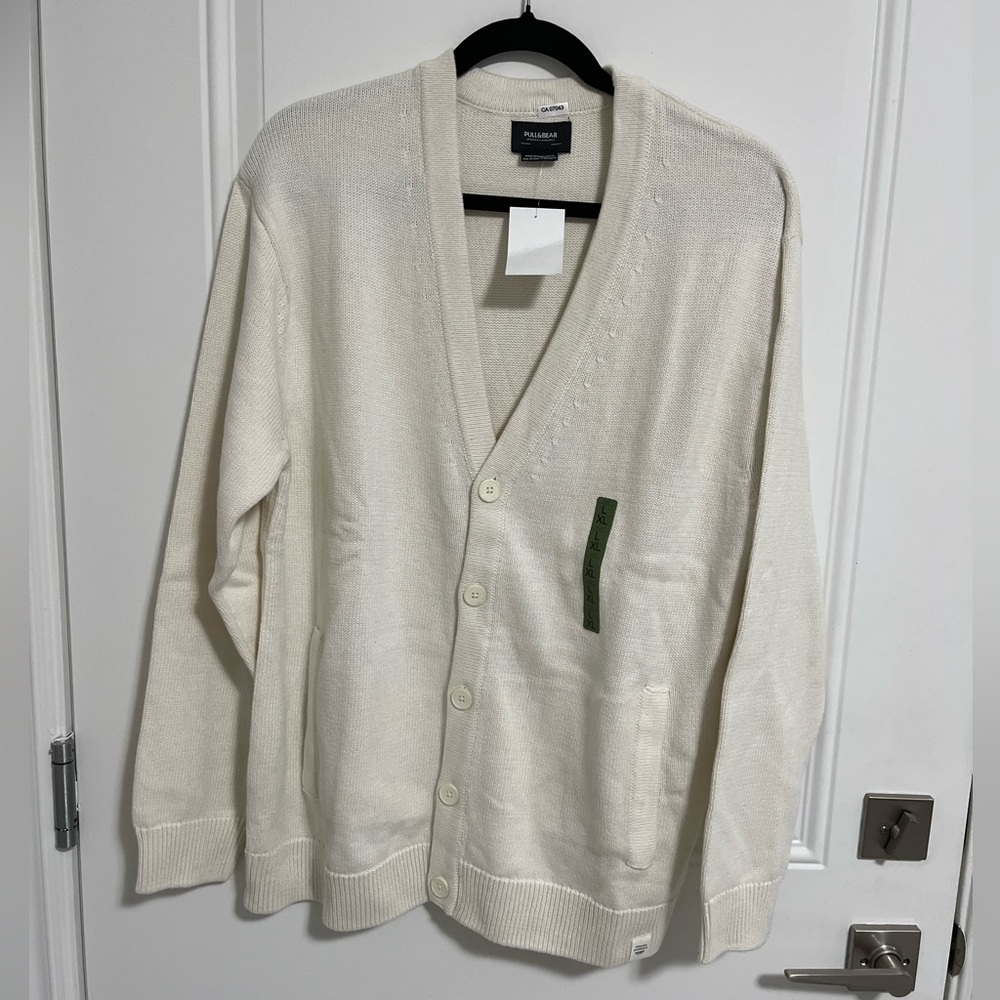 NWOT - Pull & Bear Men’s Cotton Button Up Cardigan - Size L-XL